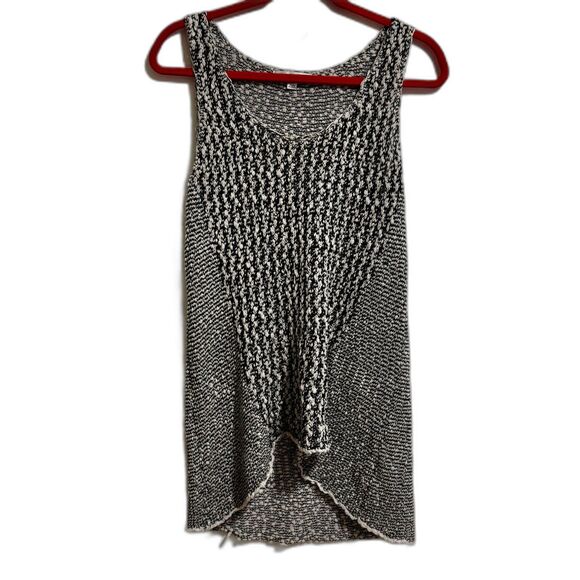CAbi Black White Textured Knit Tank Top Sleeveless – Size Medium - Picture 6 of 6